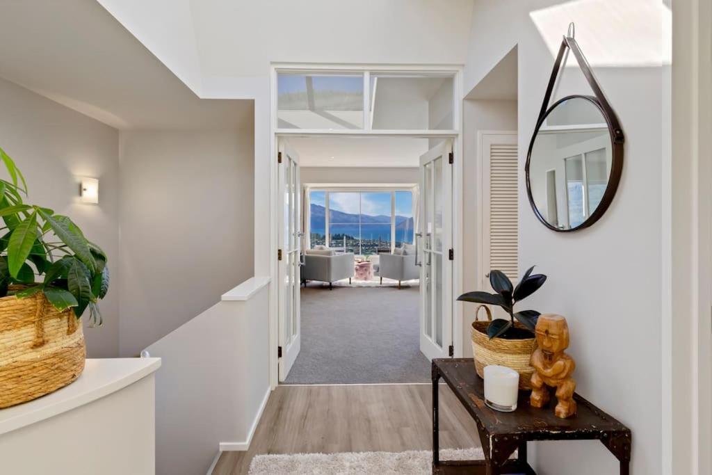 Holiday home Unbeatable Panoramic & Mountain & Garden Views Queenstown