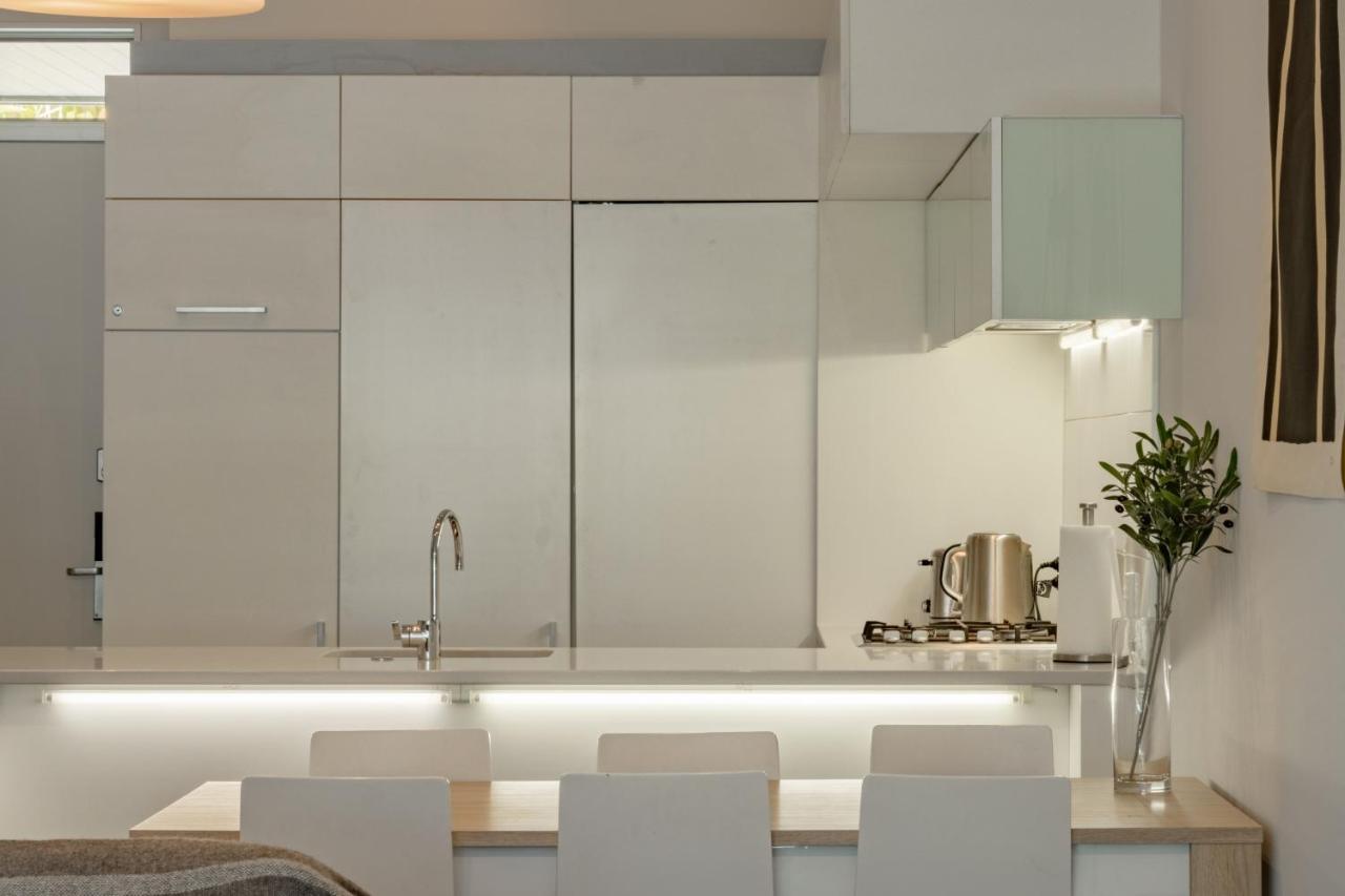 Stylish Haven Luxury Interiors In Prime Location Apartment