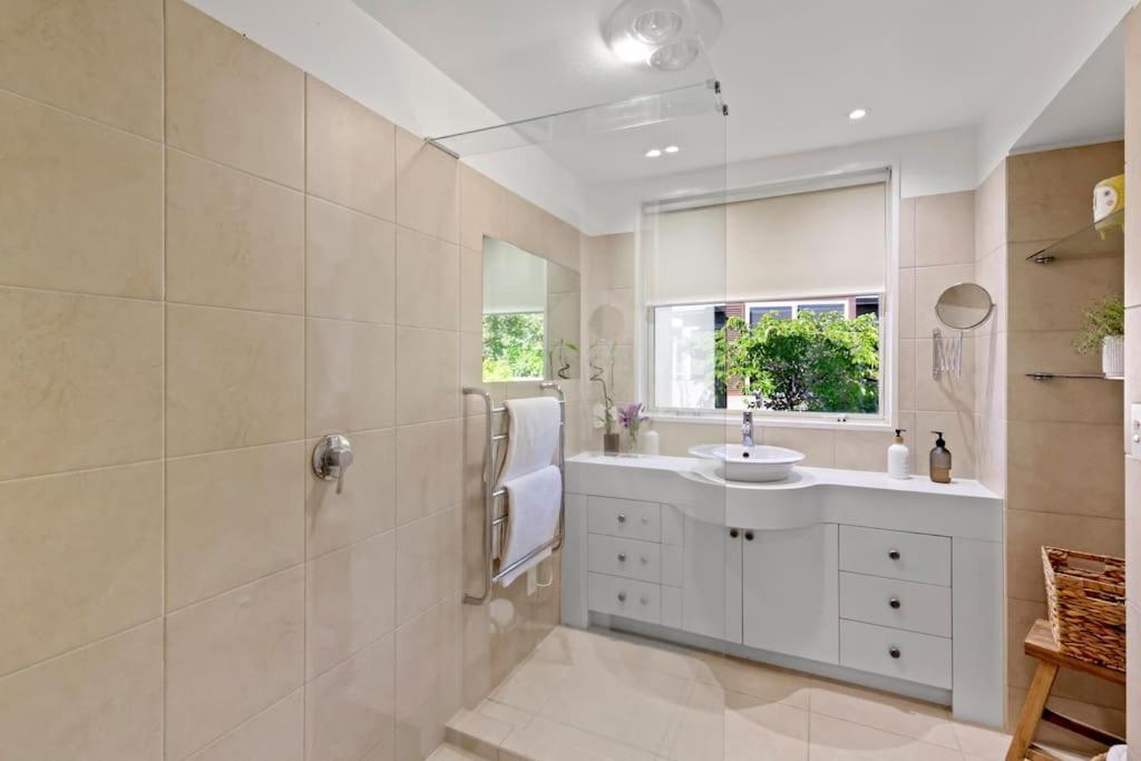 Unbeatable Panoramic & Mountain & Garden Views Holiday home