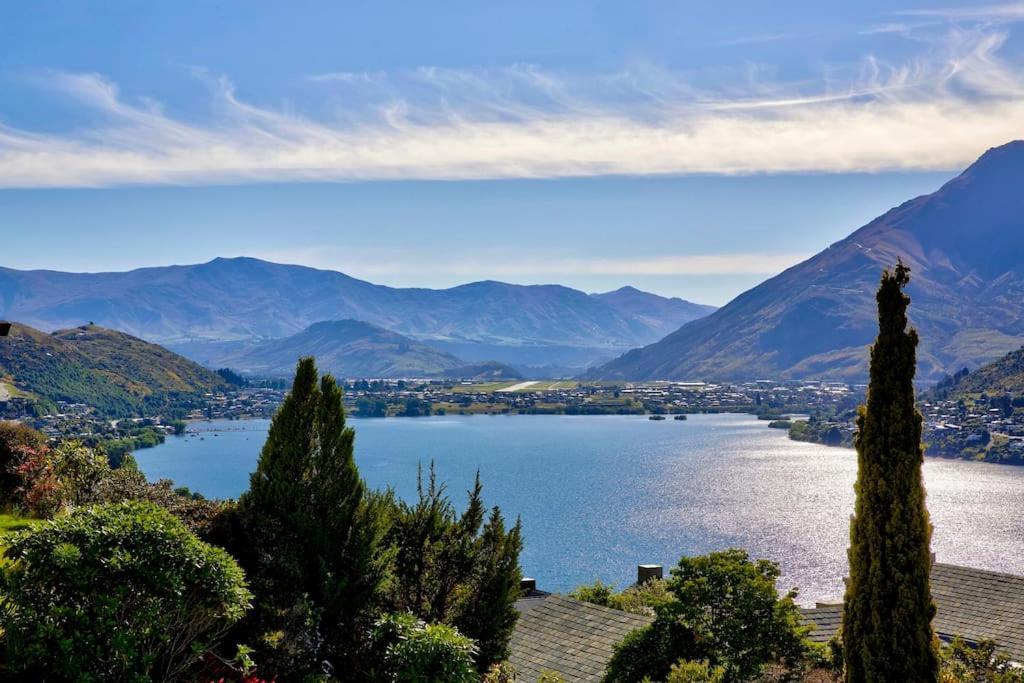 Holiday home Unbeatable Panoramic & Mountain & Garden Views *