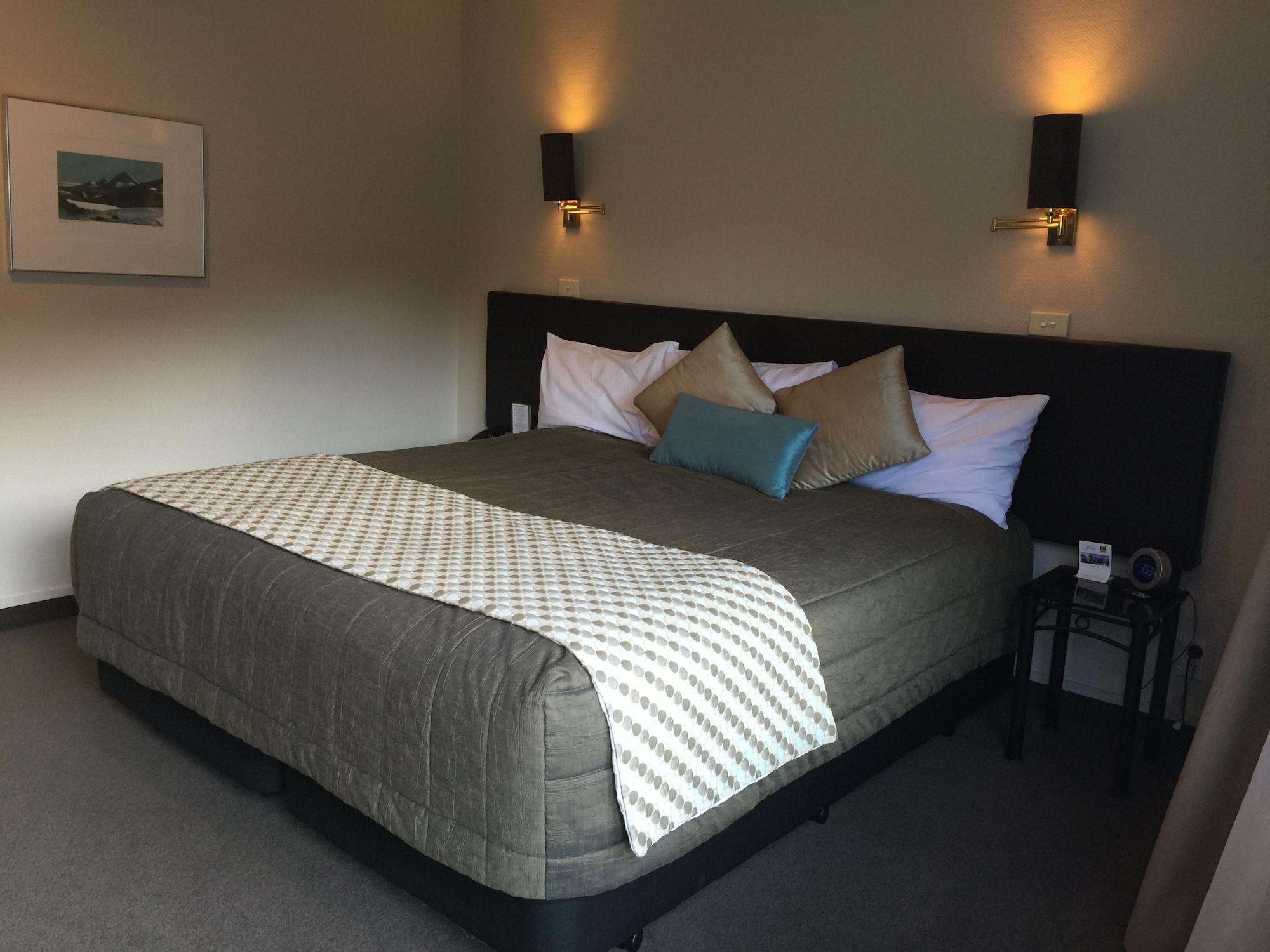 Motel Hurley's Of 4*