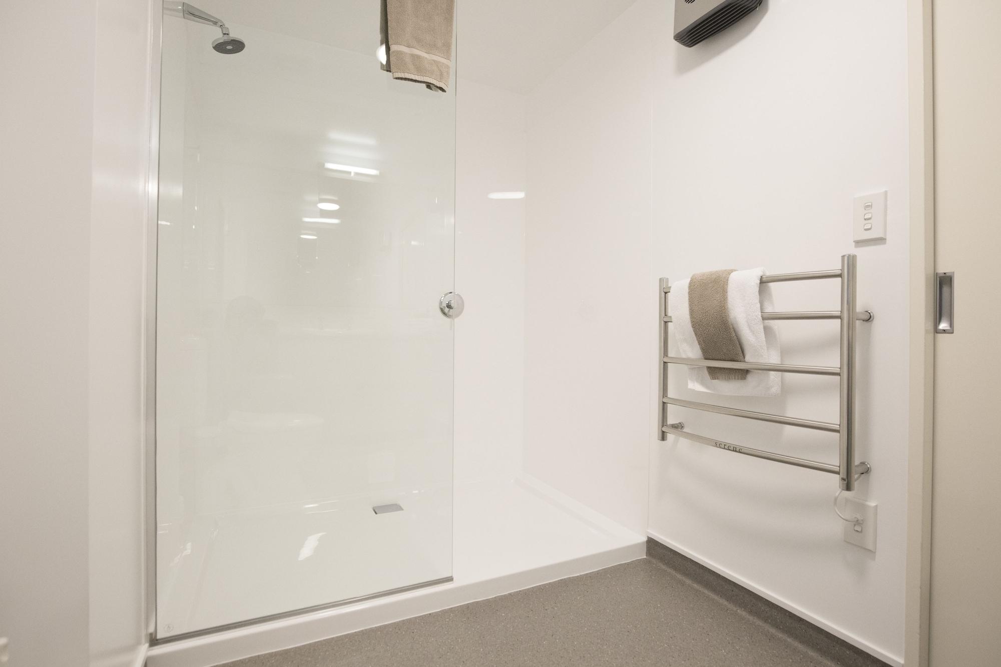 Bella Vista Motel 4*