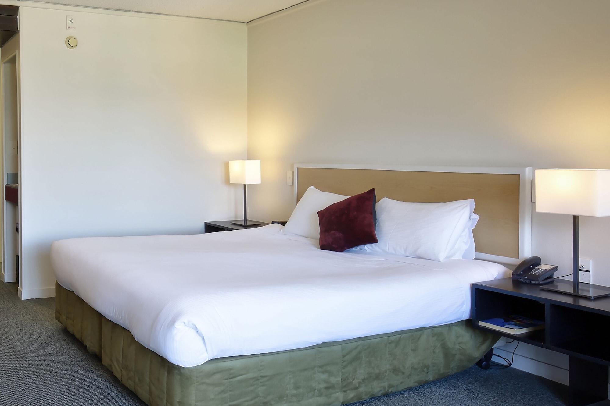 Heartland Hotel
