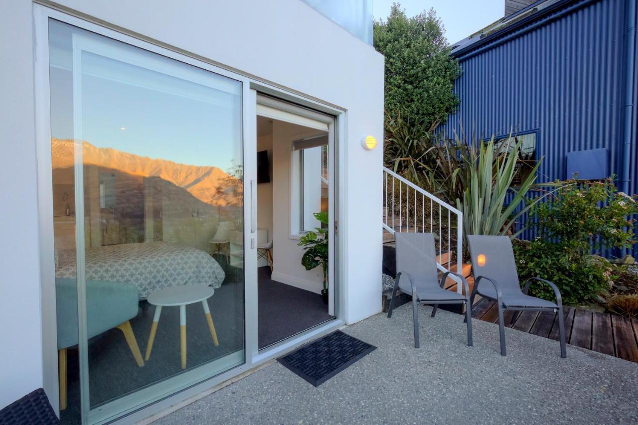 Hensman Haven -