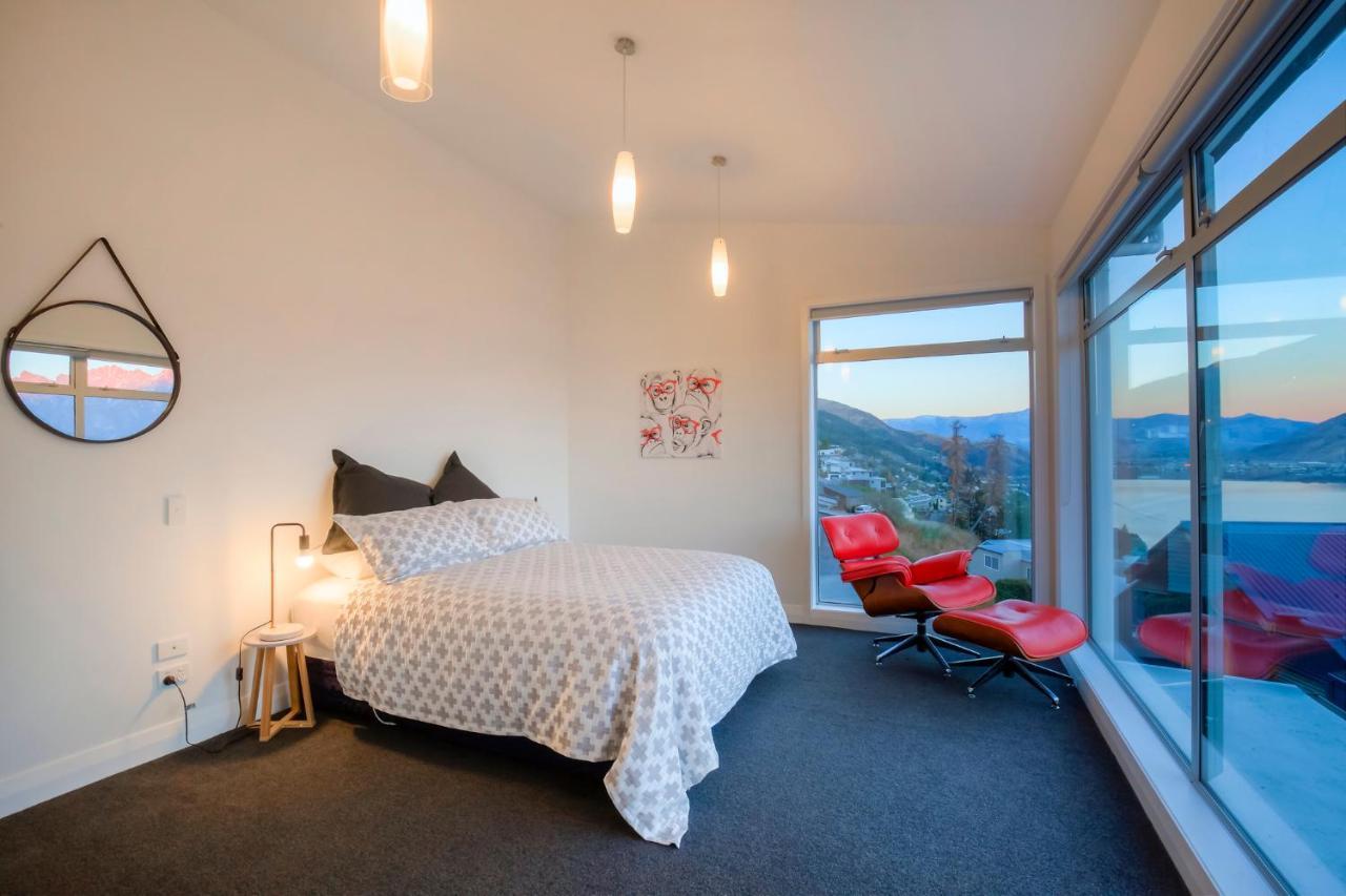 Hensman Haven -