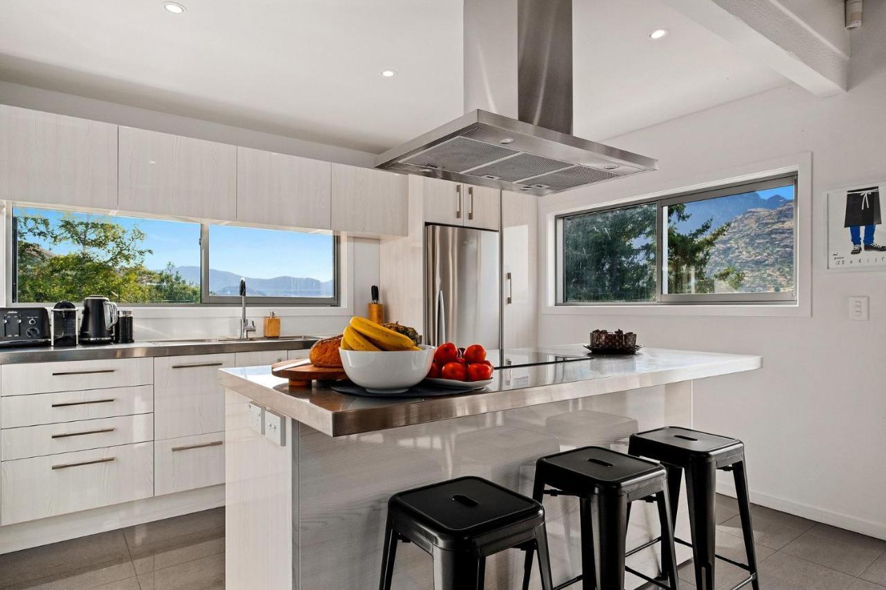 Lakefront Dream 4 Bed