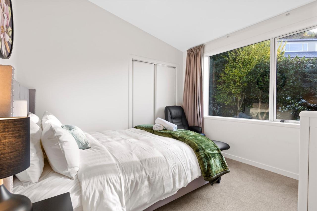 Alpine With Amazing Mountain & Lake Views * Queenstown