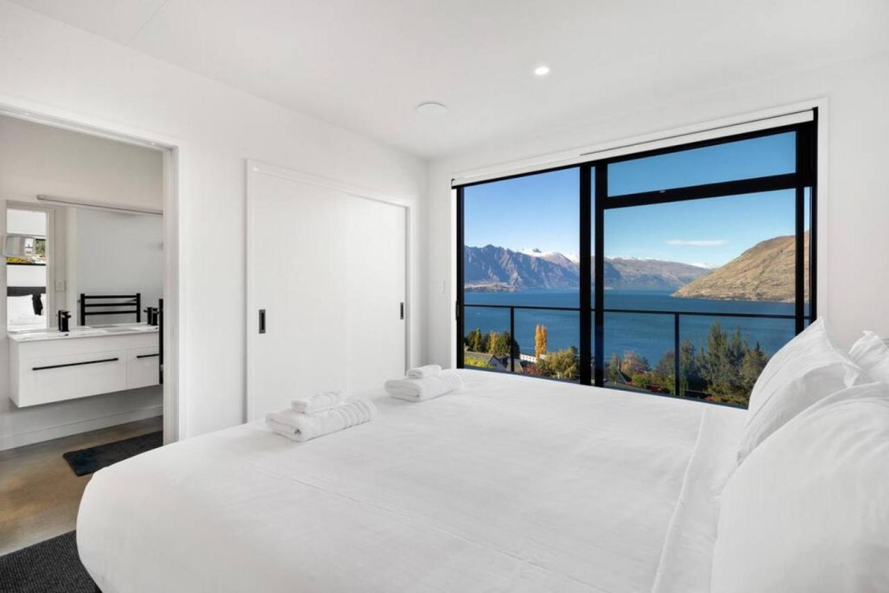 And Mountain View 2 Bedroom House Holiday home *