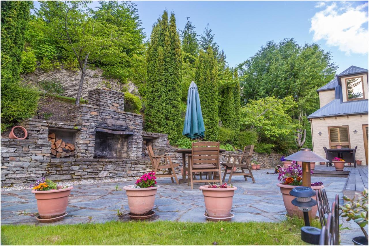 Lodge Pencarrow Boutique