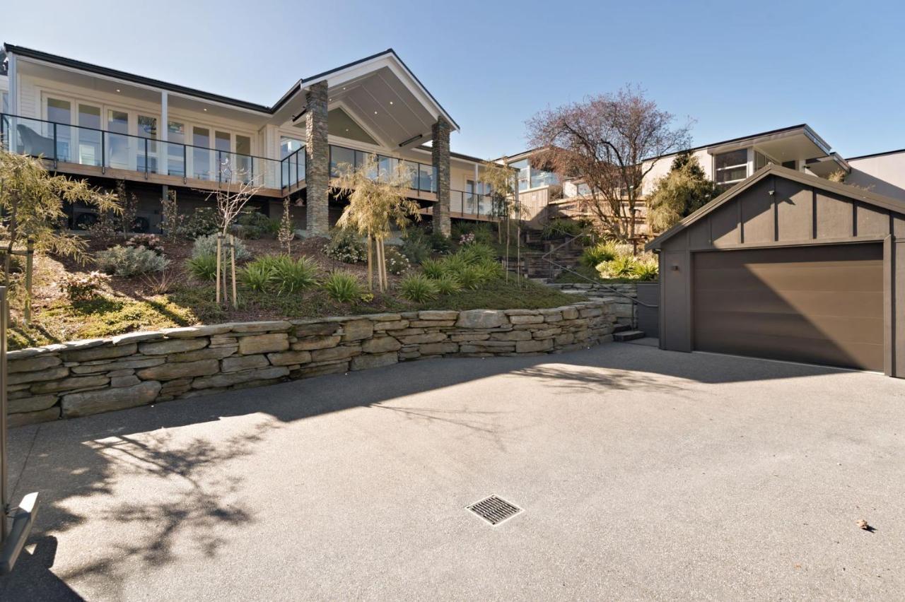 Stonehill Villa - 5 Bed * Queenstown
