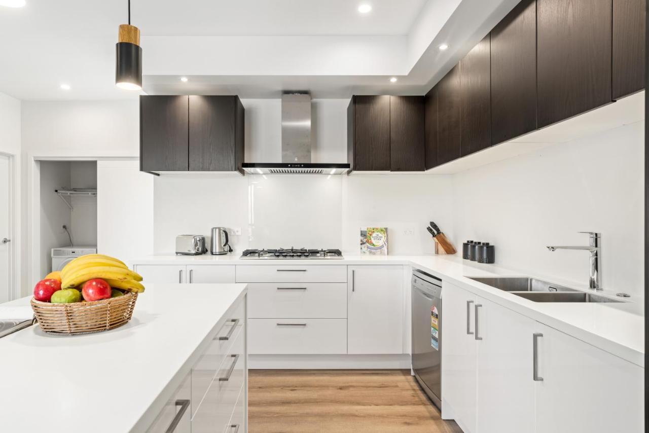 A Luckie Charm - 5-bedroom Townhouse With Spectacular View Holiday home Queenstown