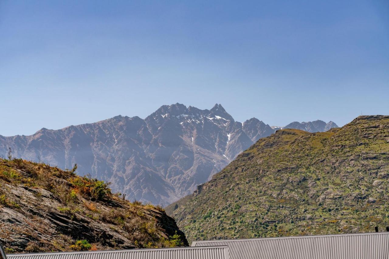 Lakefront Getaway Apartment Queenstown