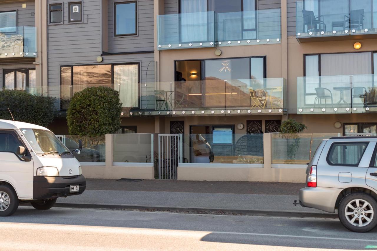 Tahuna Lakefront Luxury, Location *
