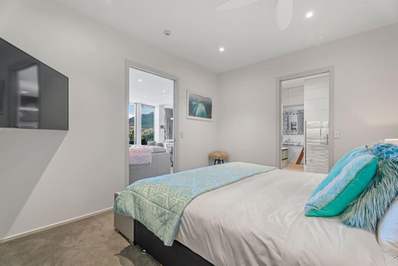 Chic Penthouse & By Staysouth Queenstown