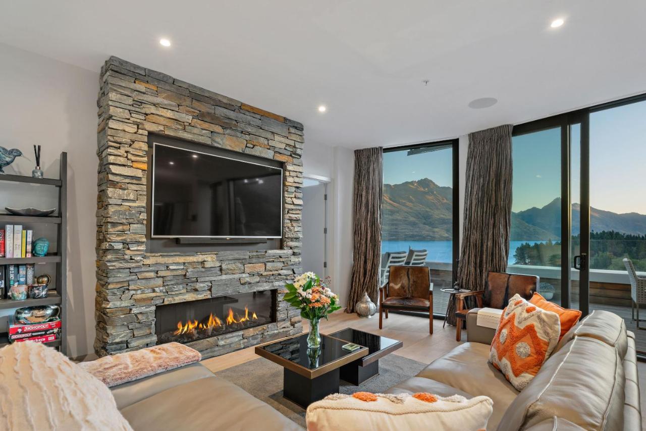 Chic Penthouse & By Staysouth Apartment Queenstown