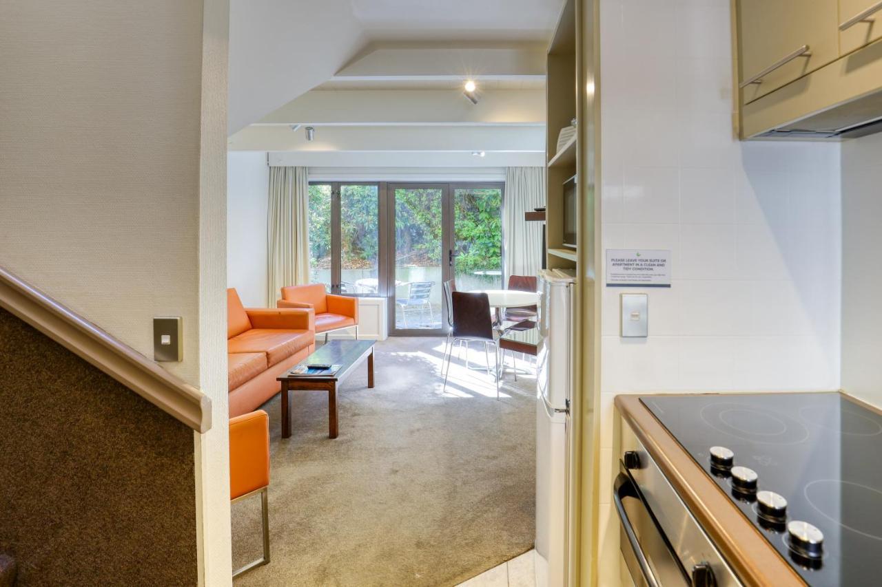 Aparthotel Garden Court & 4*
