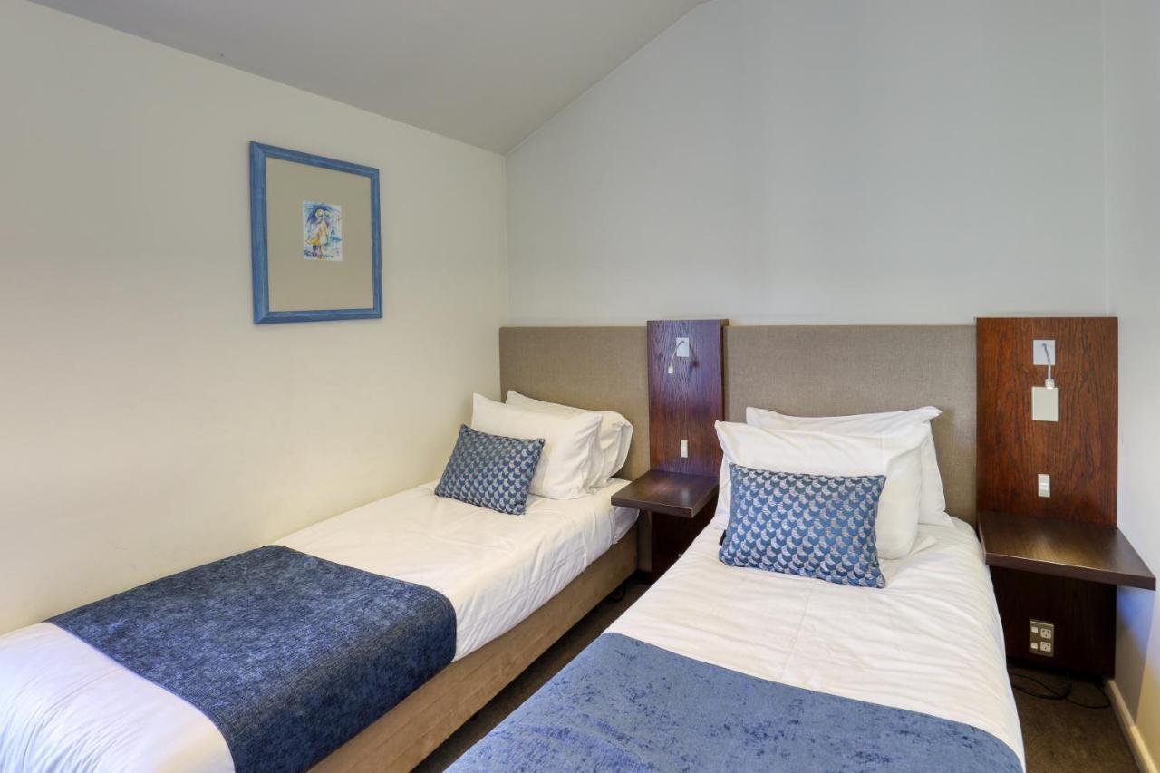 Aparthotel Garden Court & 4*