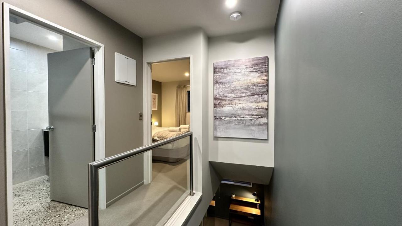 Remarkable Lakeview Two Bedroom Queenstown