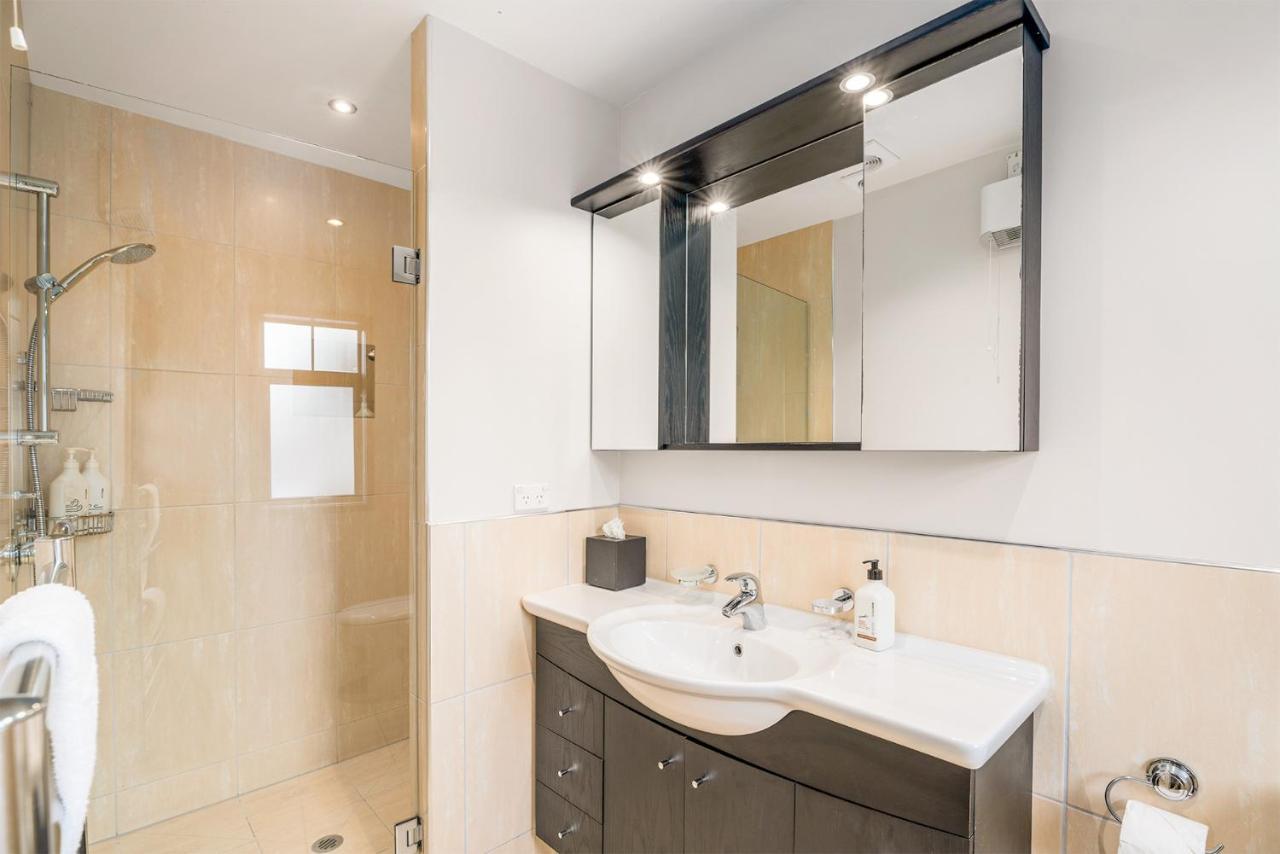 Grandview With Pool Apartment Queenstown