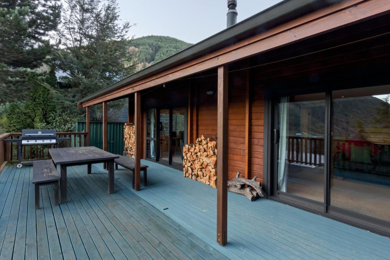 Kereru Cottage, Cosy Log Cabin, Serene & Mountain Views * Queenstown