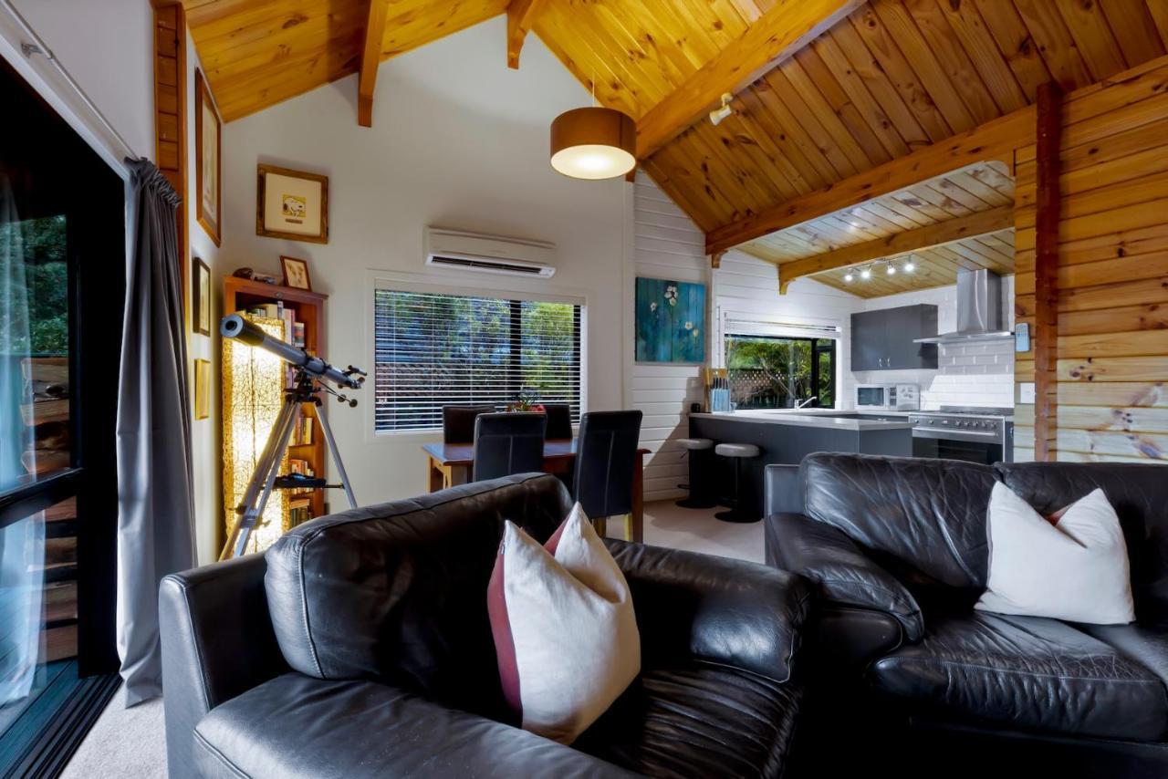 Kereru Cottage, Cosy Log Cabin, Serene & Mountain Views * Queenstown
