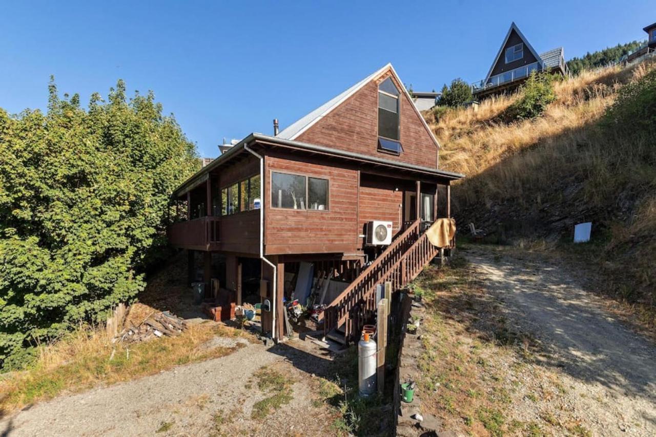 Small, Value- Private In A 7 Bedroom Shared House - The Lucas's Room2 Queenstown