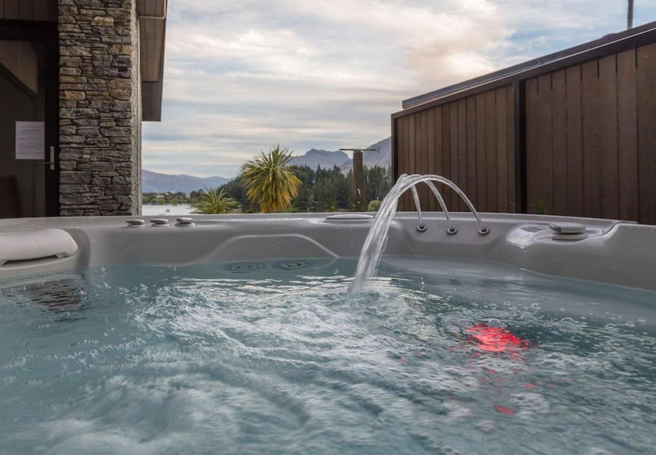 Lakehouse Joela - Award Winning Luxury Holiday home