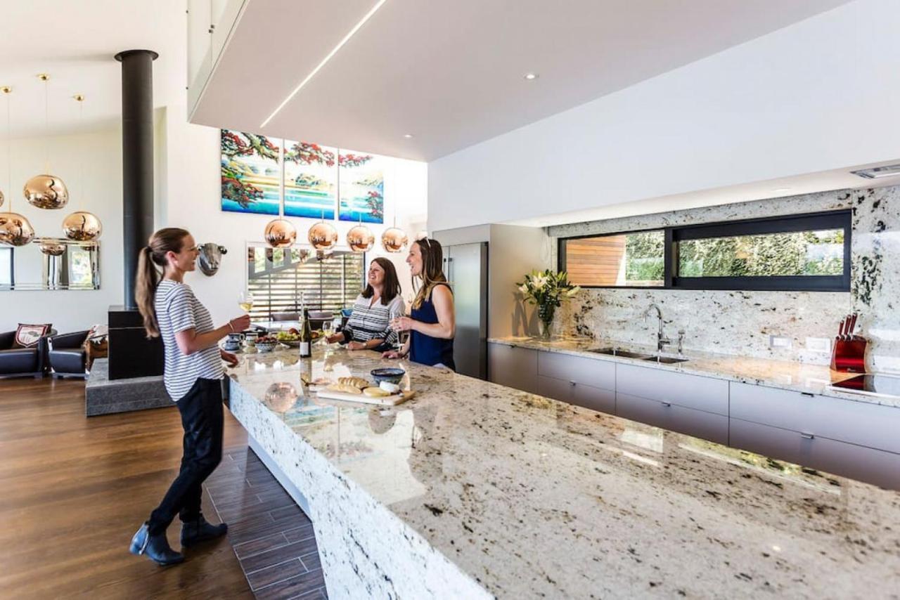 Lakehouse Joela - Award Winning Luxury