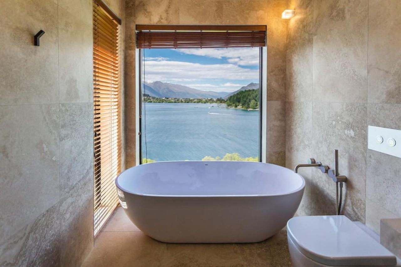 Lakehouse Joela - Award Winning Luxury Holiday home