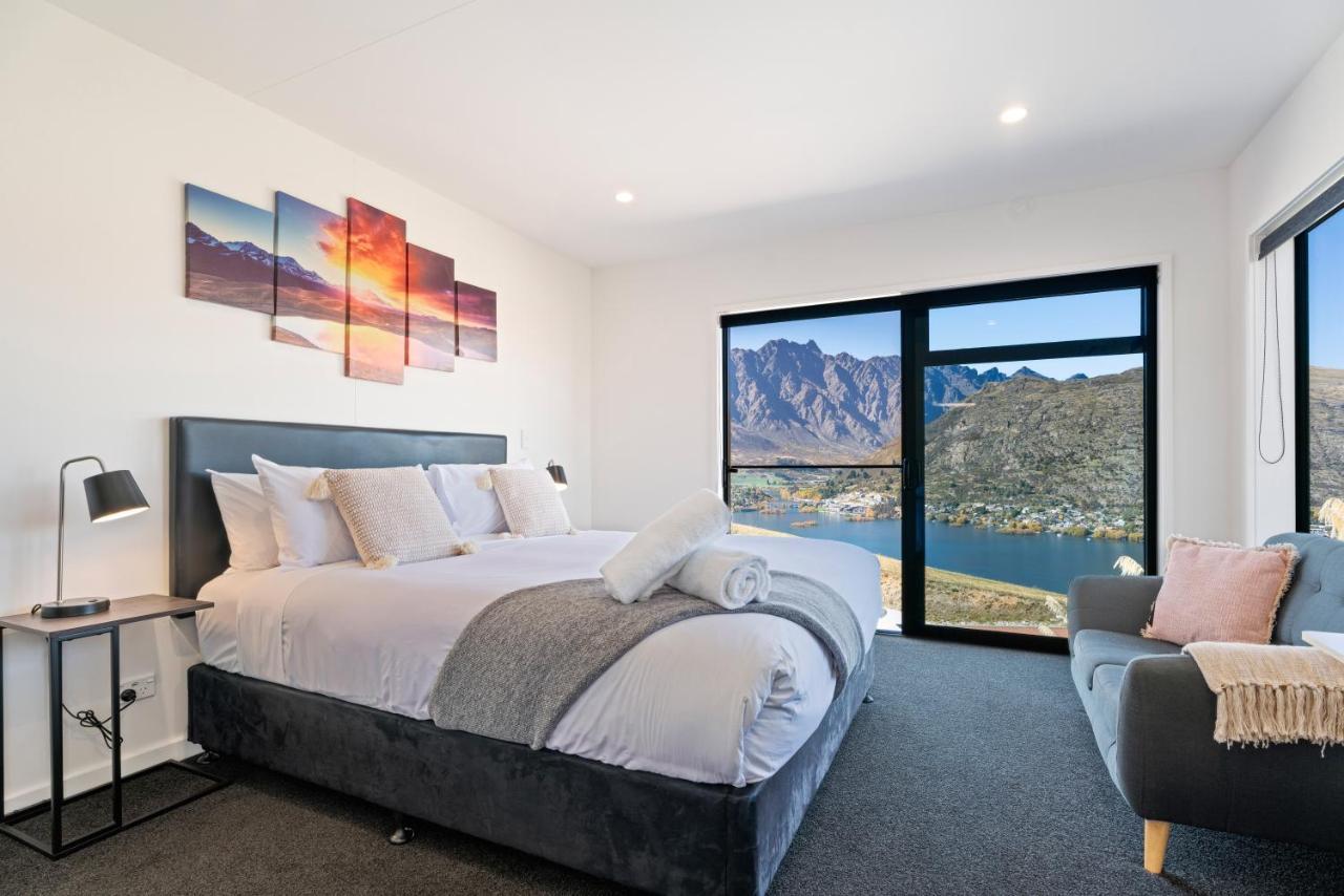 Holiday home Style & Tranquillity - 4 Bedroom House *