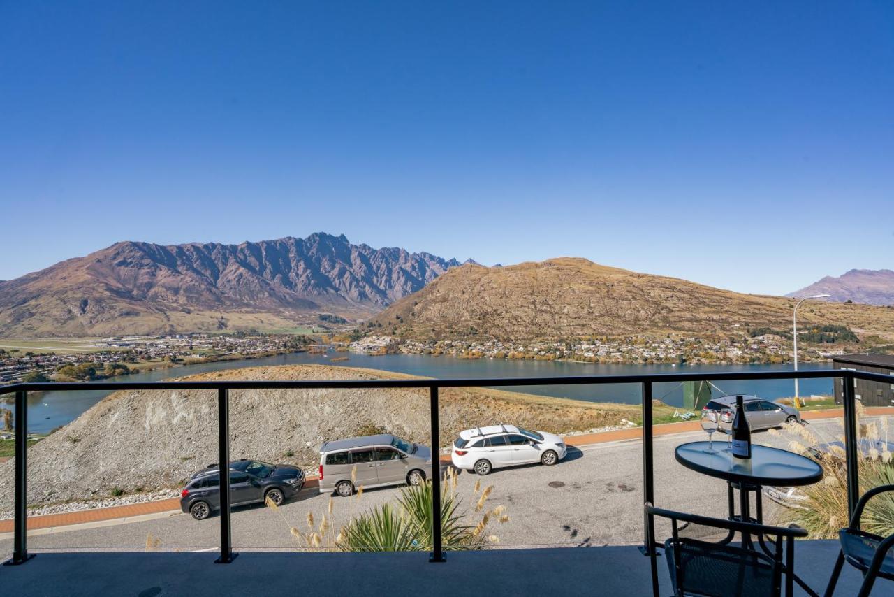 Holiday home Style & Tranquillity - 4 Bedroom House *