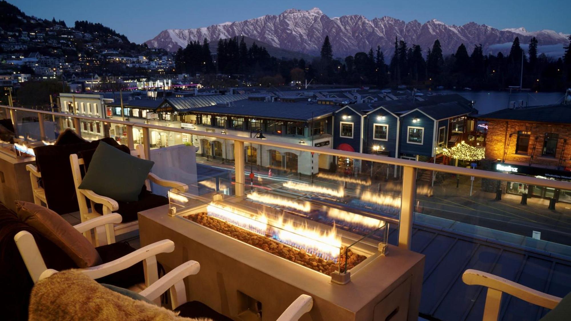 Crowne Plaza By Ihg Hotel 4*