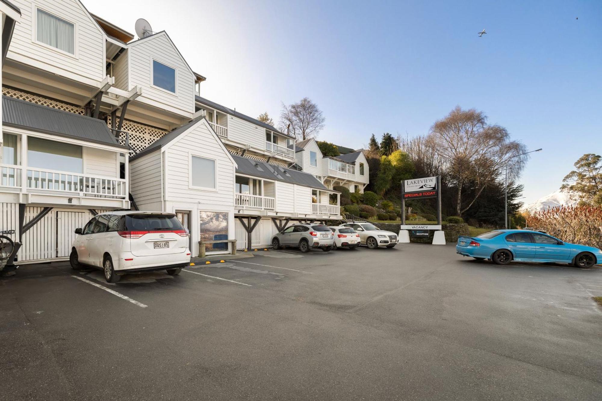 Homestay Lakeview Colonial House Queenstown