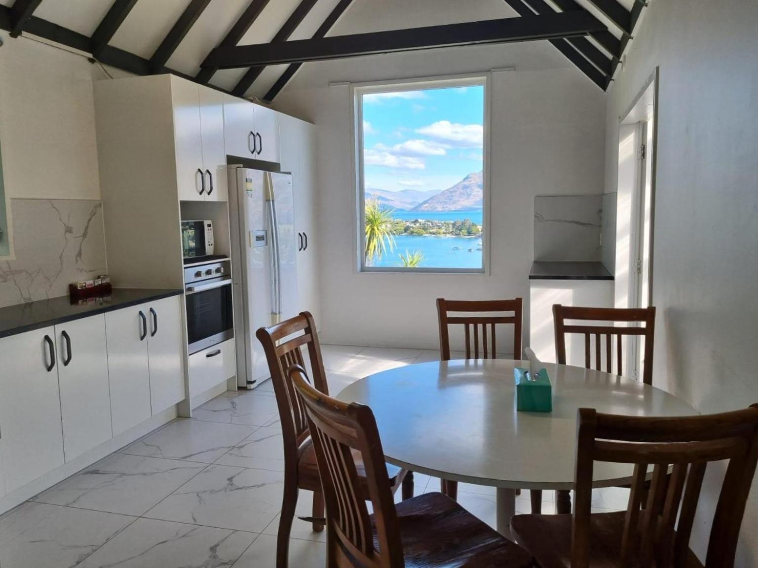 Homestay Lakeview Colonial House Queenstown