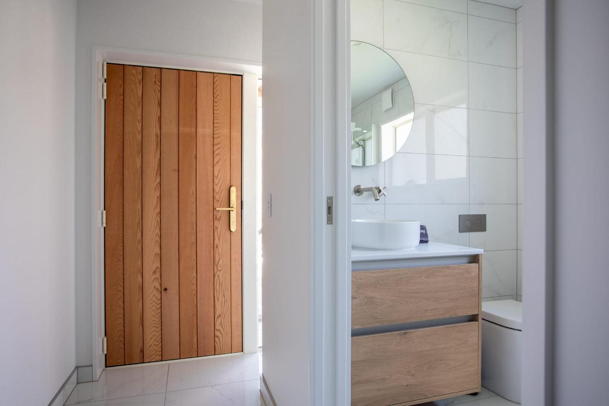 Holiday home Ruru Retreat- Free Parking- Hot Tub- Walk To Town *