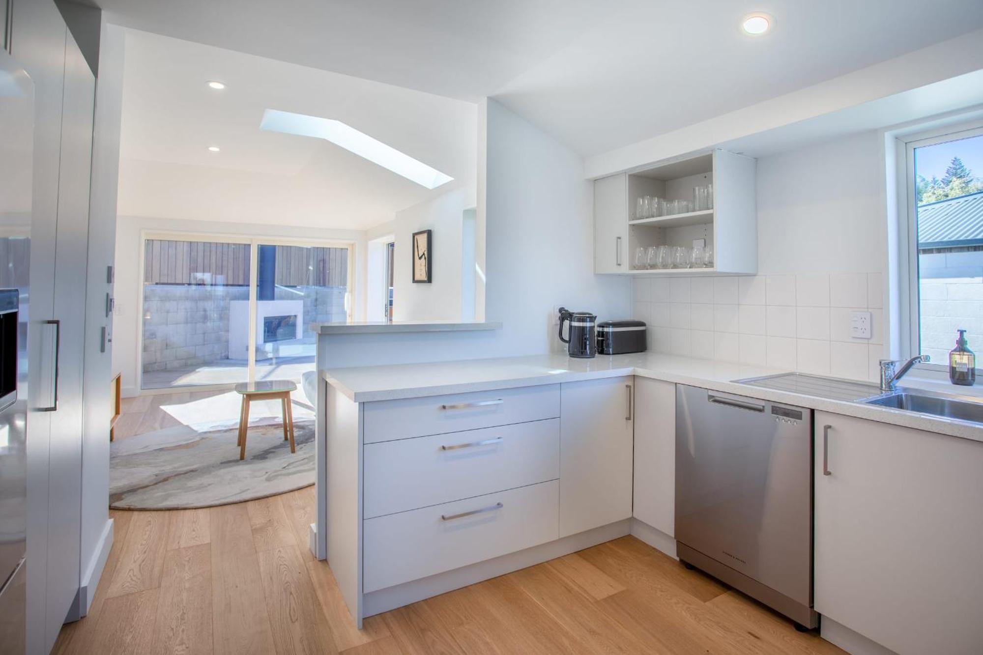 Ruru Retreat- Free Parking- Hot Tub- Walk To Town