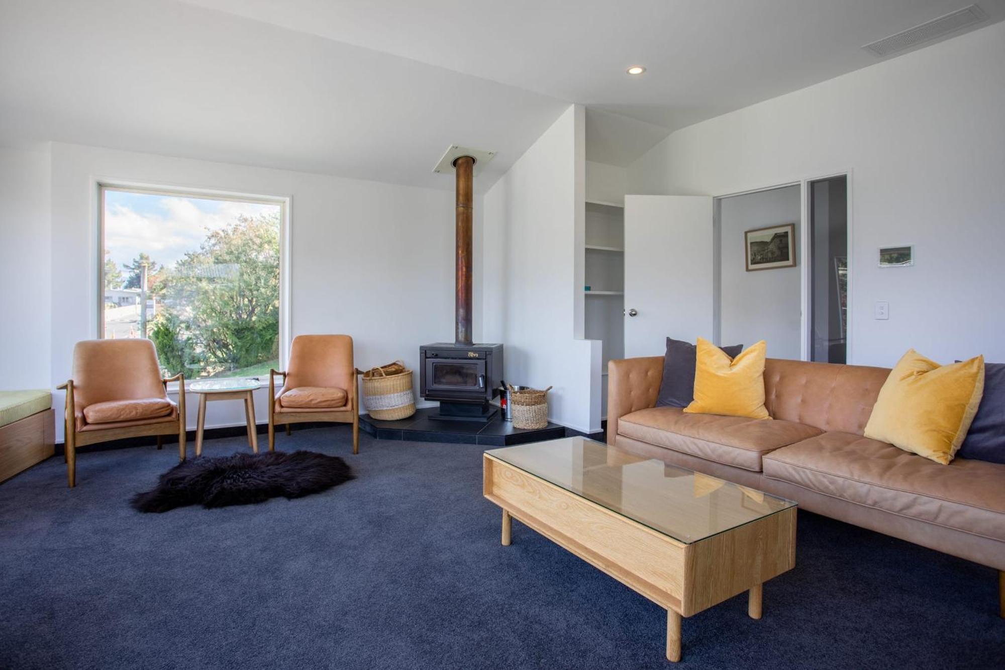 Ruru Retreat- Free Parking- Hot Tub- Walk To Town Holiday home *