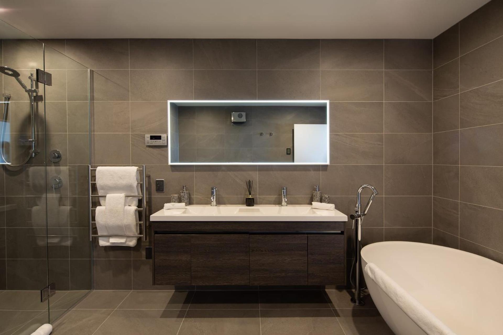 Villa Lakehouse 4- Free Parking- Walk To Town- Air Con Queenstown