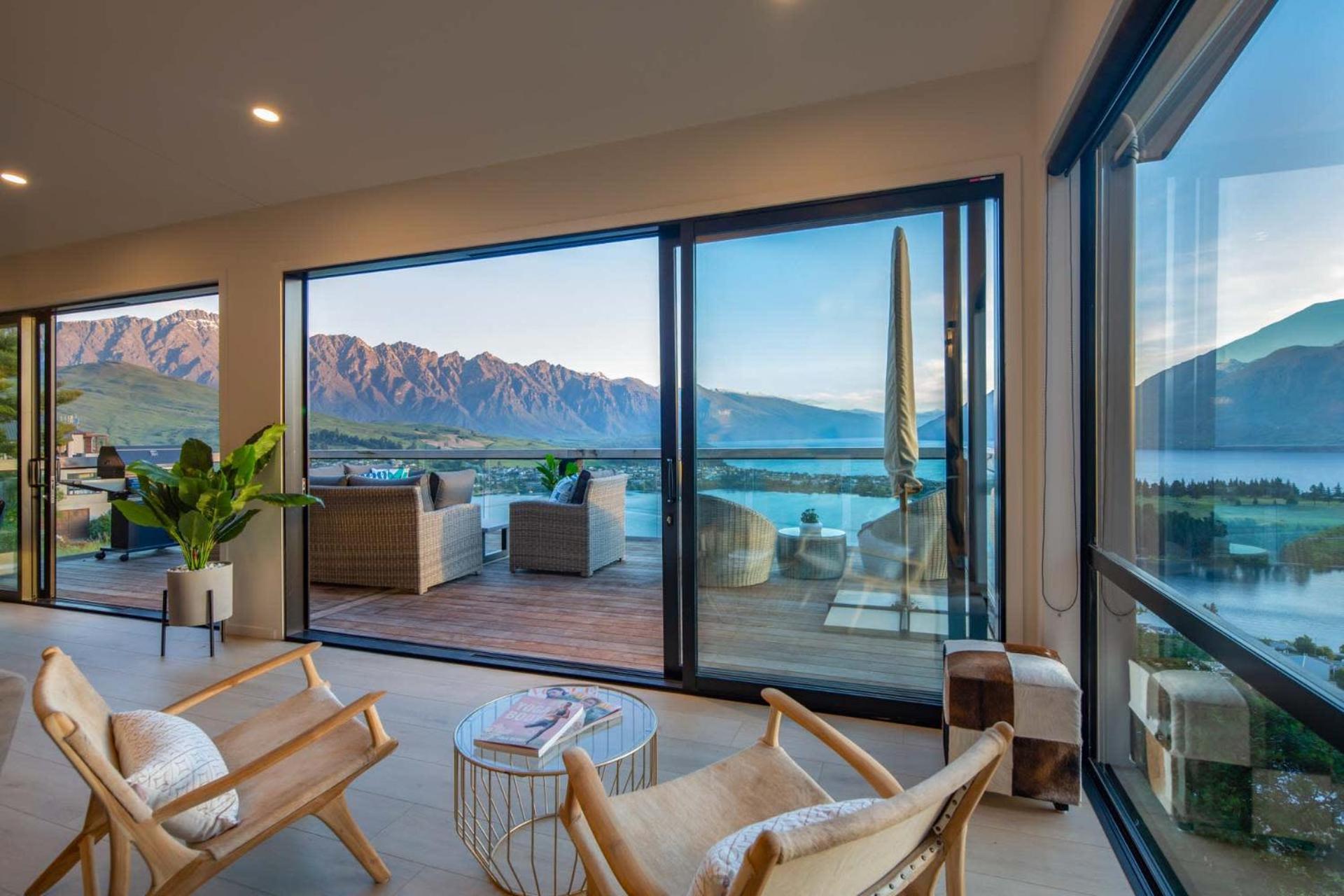 Highlands House- Views- Free Parking- Ac- Bbq Queenstown