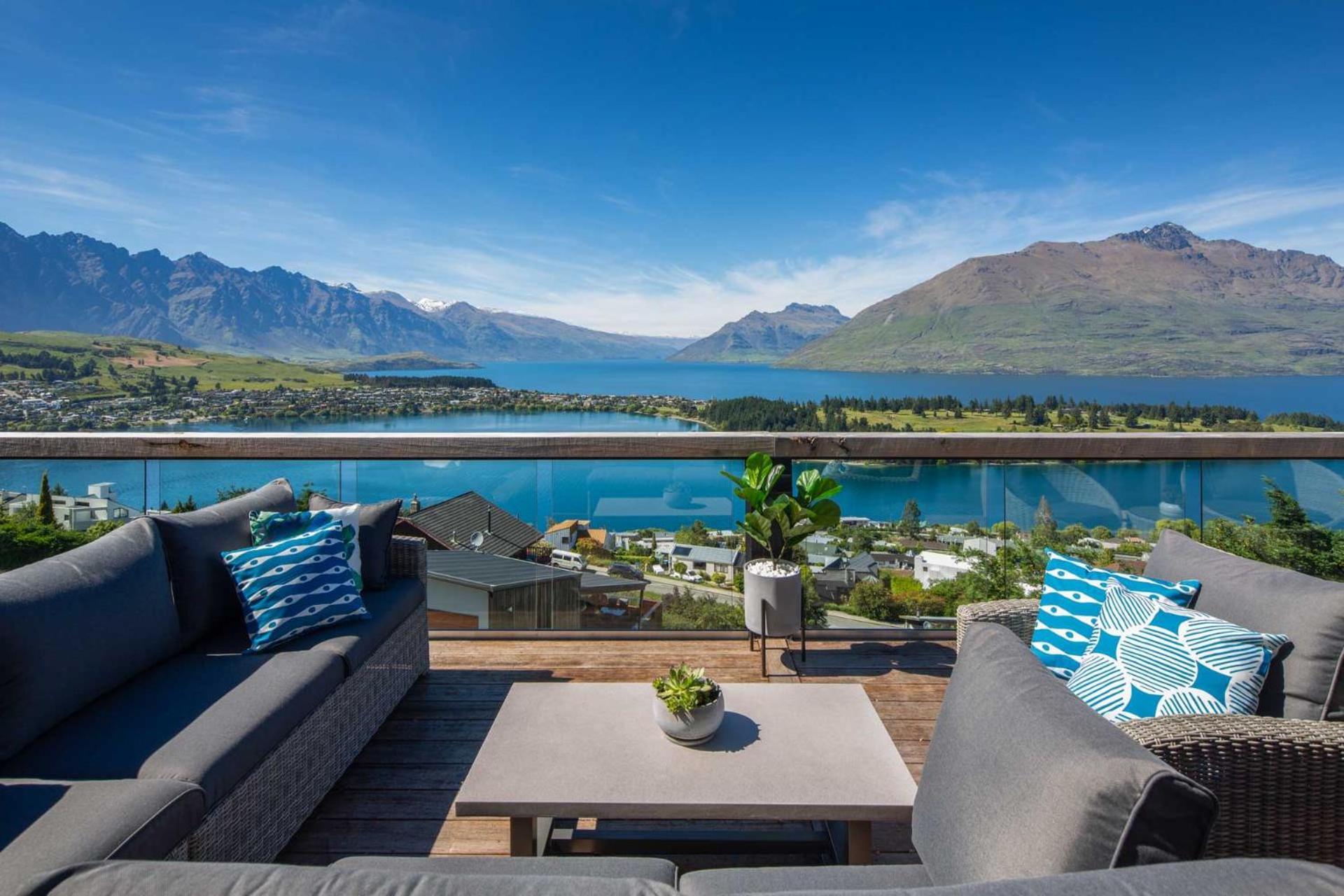 Highlands House- Views- Free Parking- Ac- Bbq Holiday home