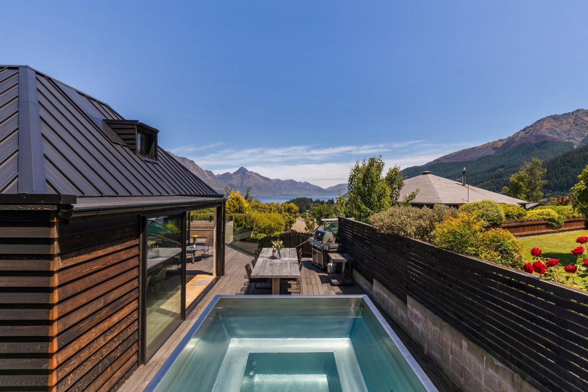 Mountain Utopia