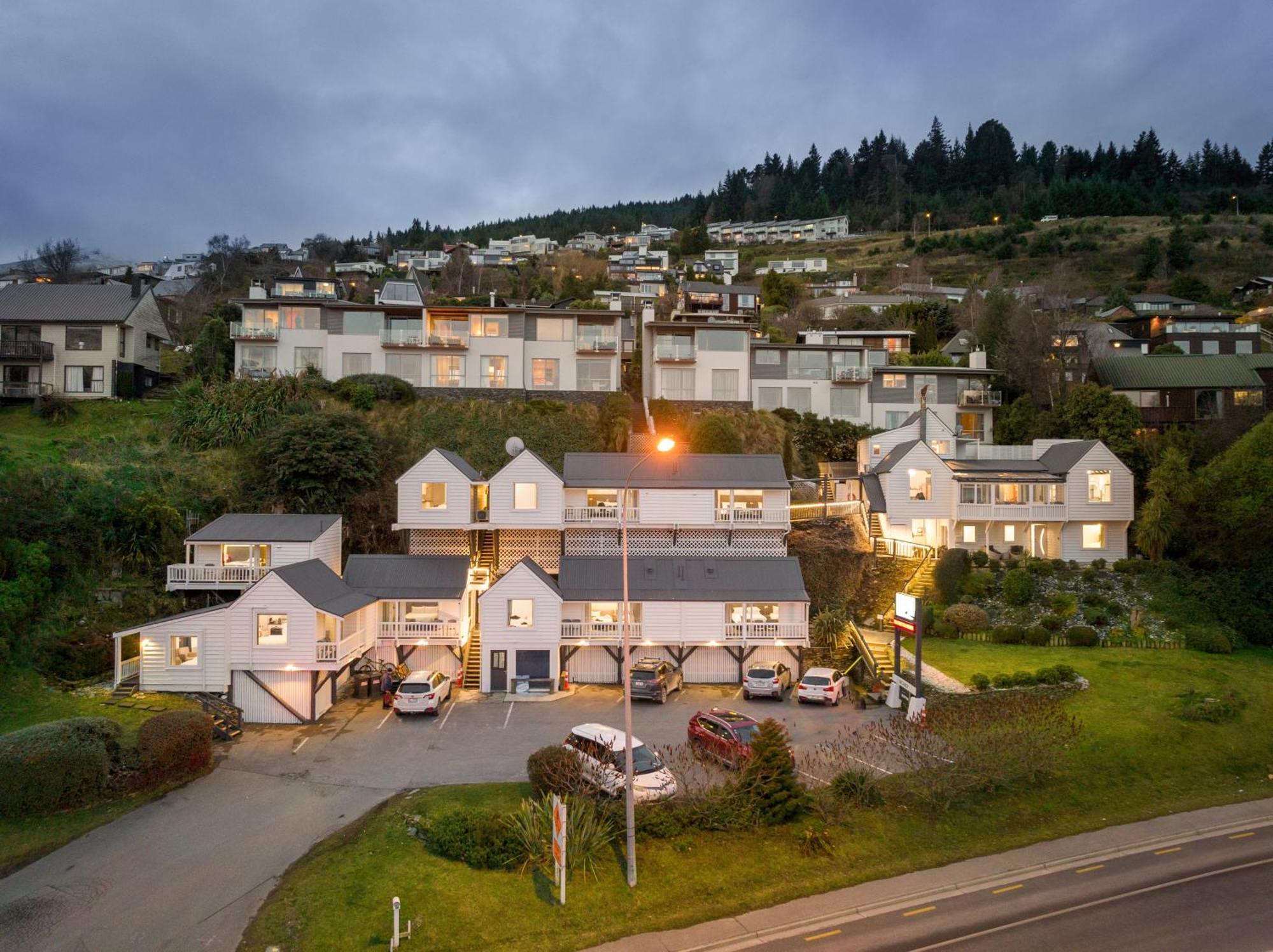 Lakeview Colonial Motel Queenstown