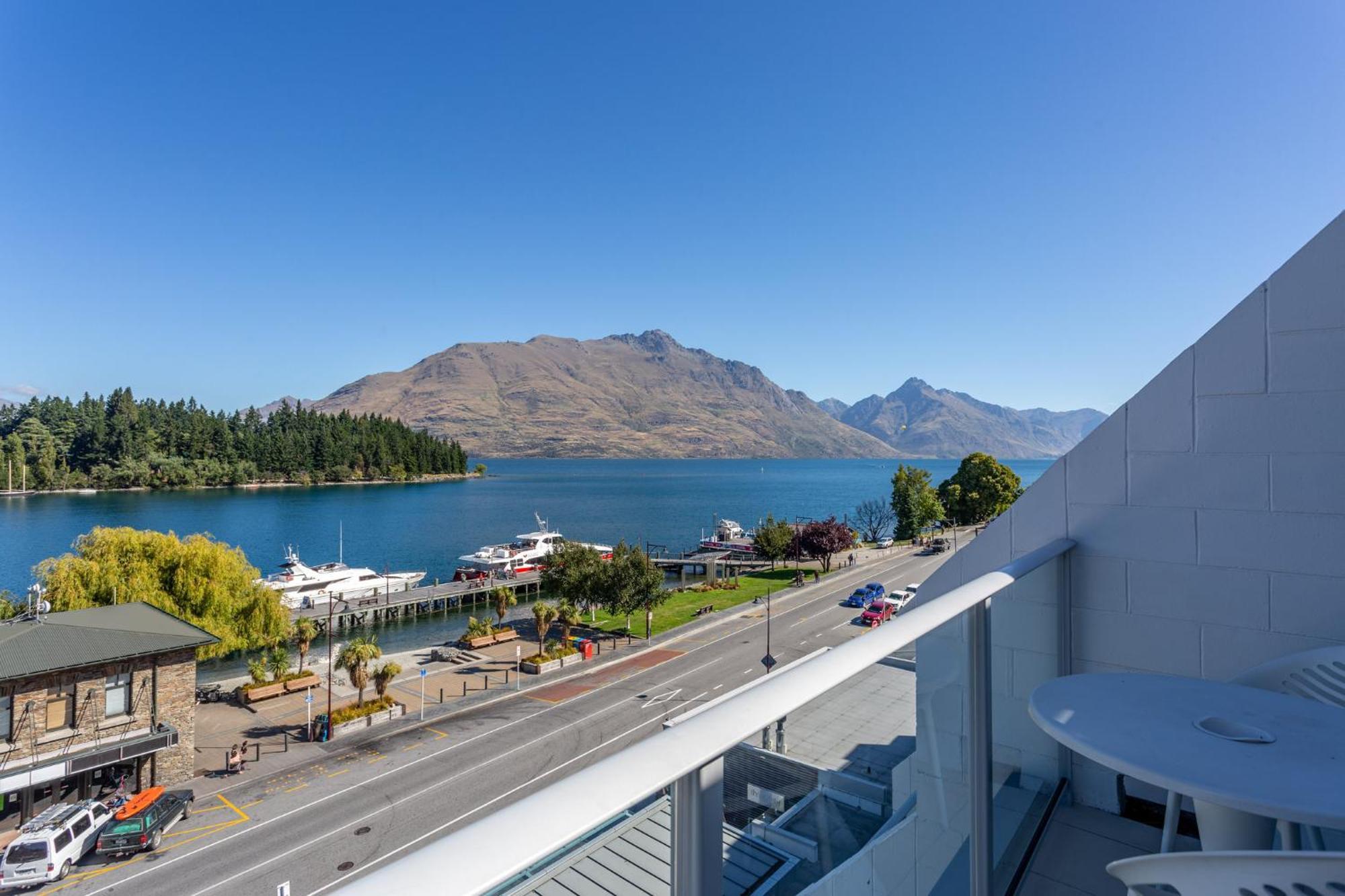 Hotel Crowne Plaza By Ihg 4*
