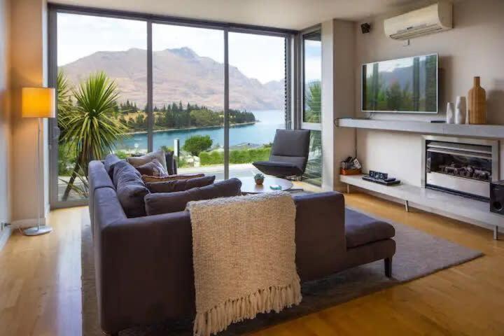 Apartment Stunning Lakeview 1 Bedroom