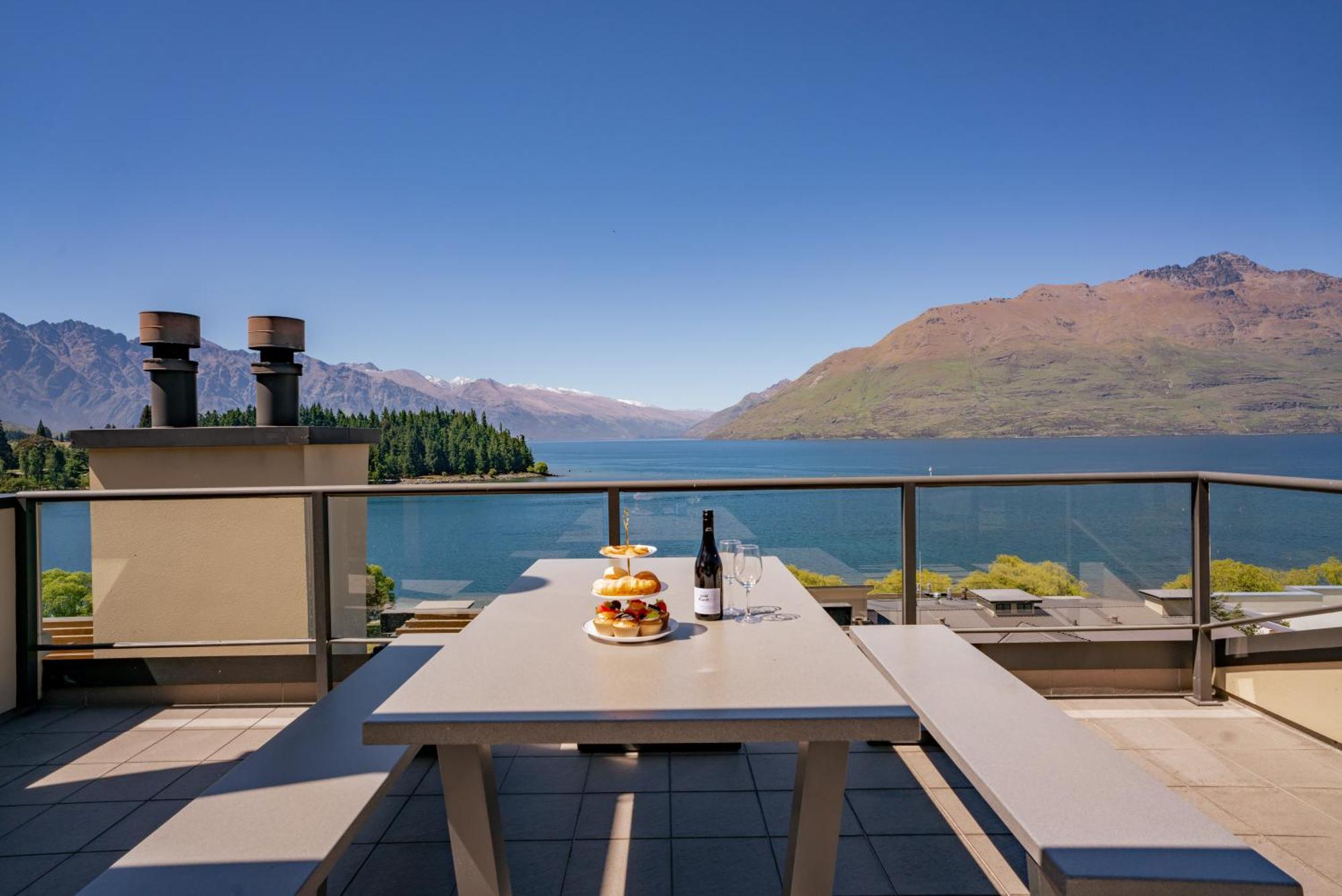 Apartment Luxury 6-bedroom Penthouse - The Beacon With 3 Spas