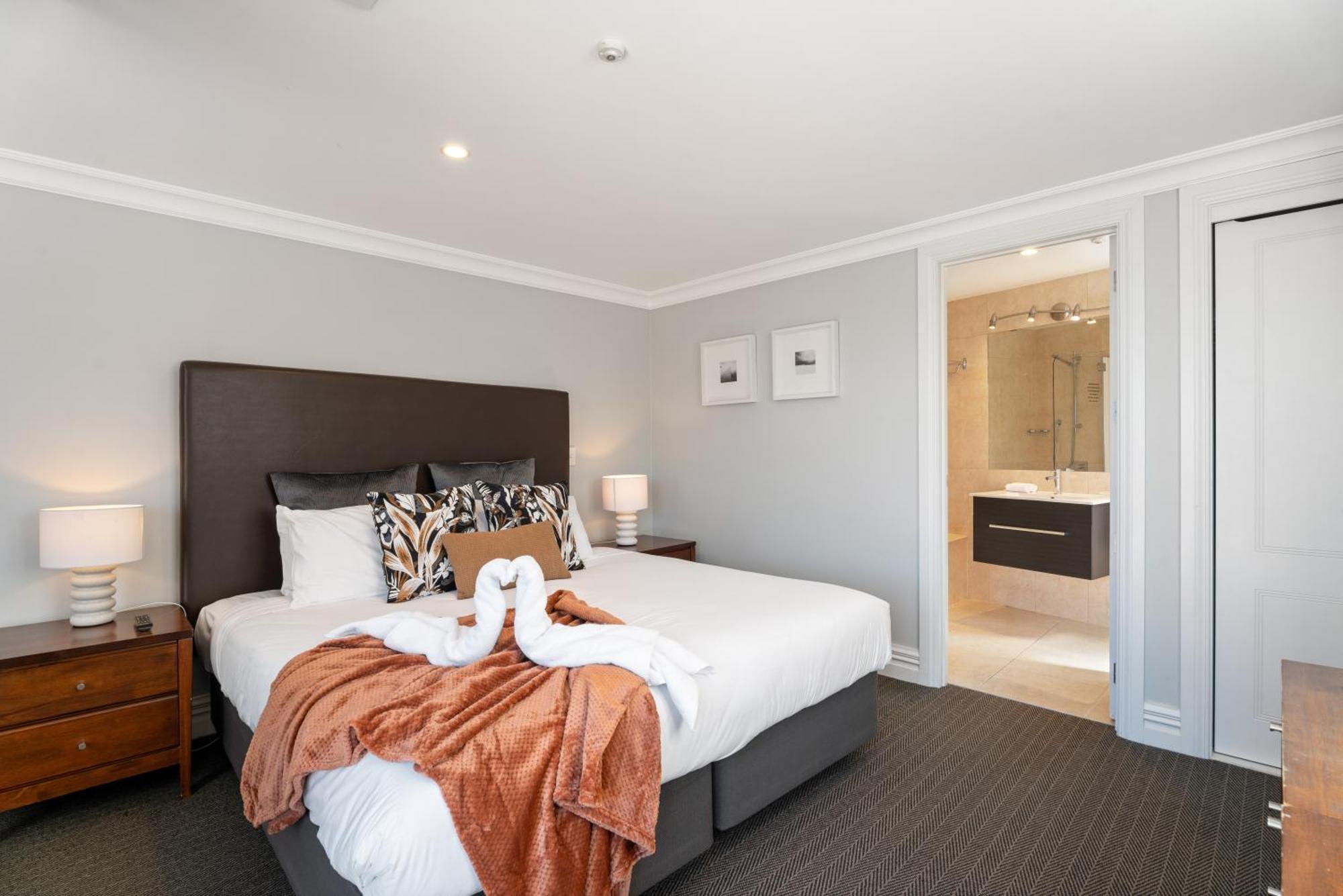 Apartment Luxury 6-bedroom Penthouse - The Beacon With 3 Spas *