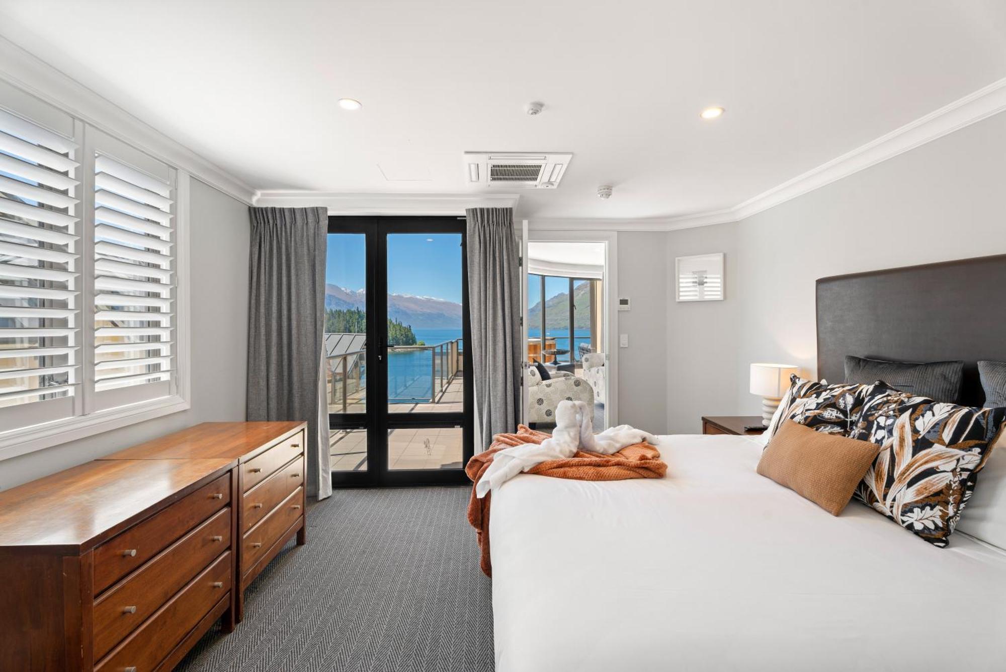 Luxury 6-bedroom Penthouse - The Beacon With 3 Spas
