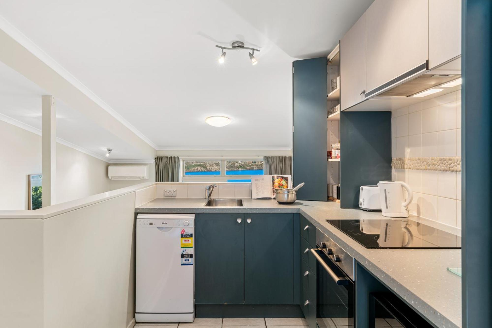 2-bedroom With & Mountain View - Beechwood Apartment *