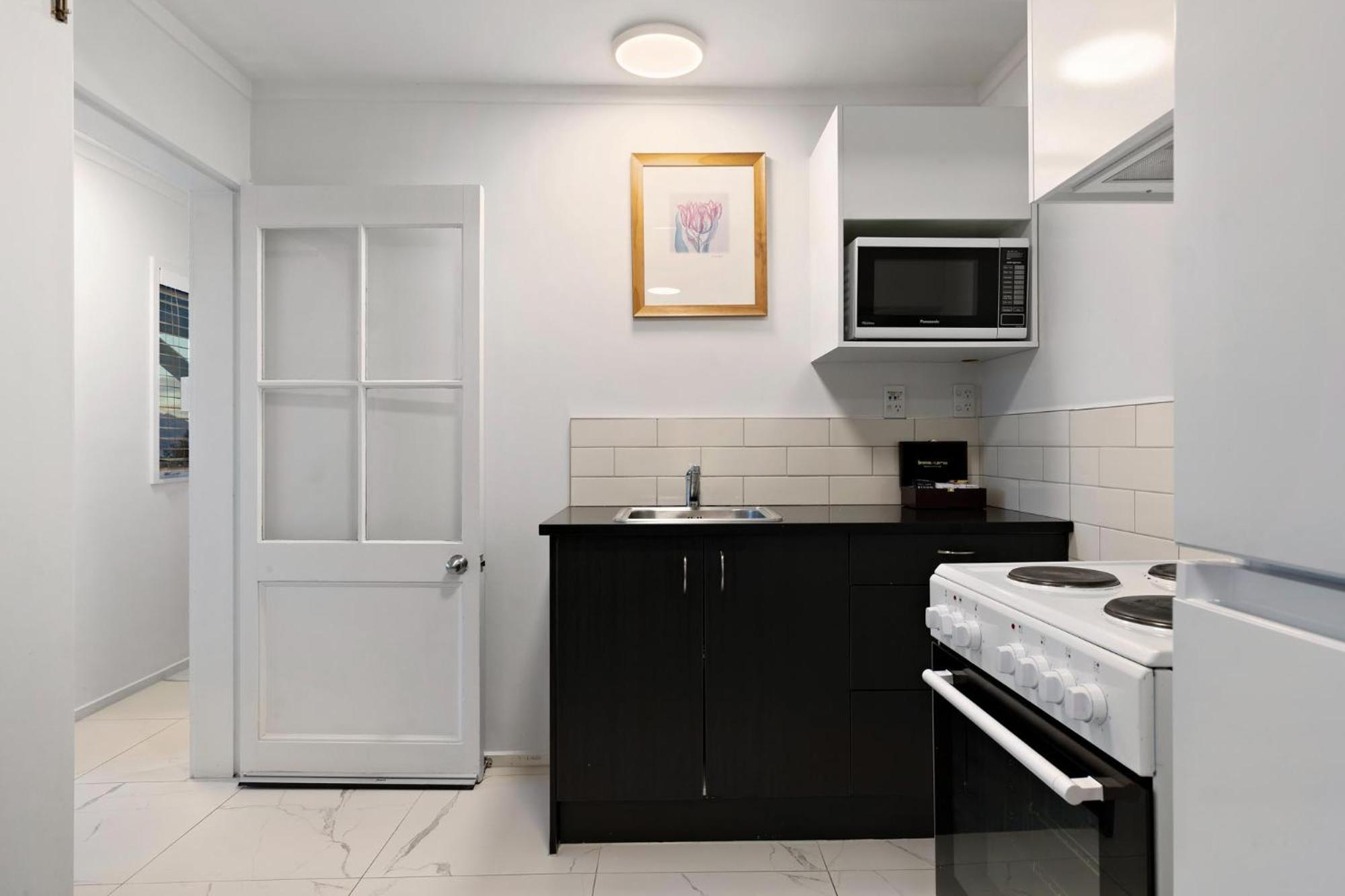 Lakeview Colonial 3*