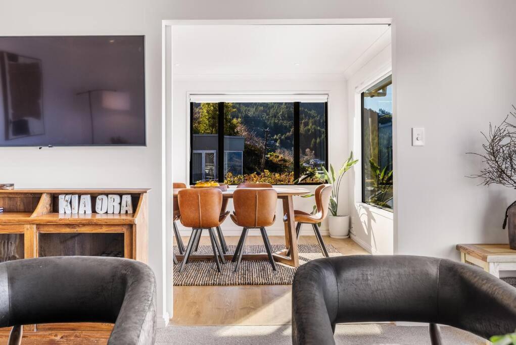Fabulous With Great Views * Queenstown
